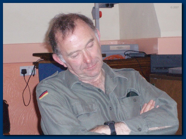 600x444 pixels (117K)